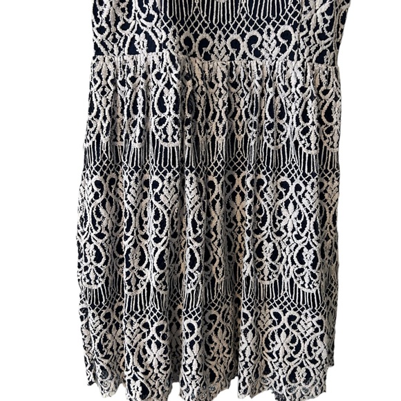 Women’s dress, Altard state - Picture 2 of 2